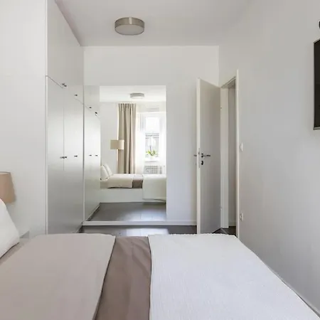 Apartment White *