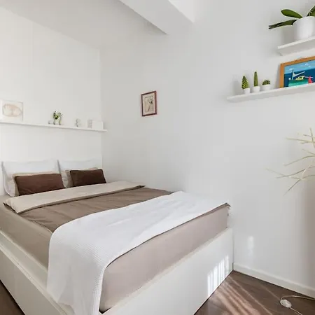 Apartment White